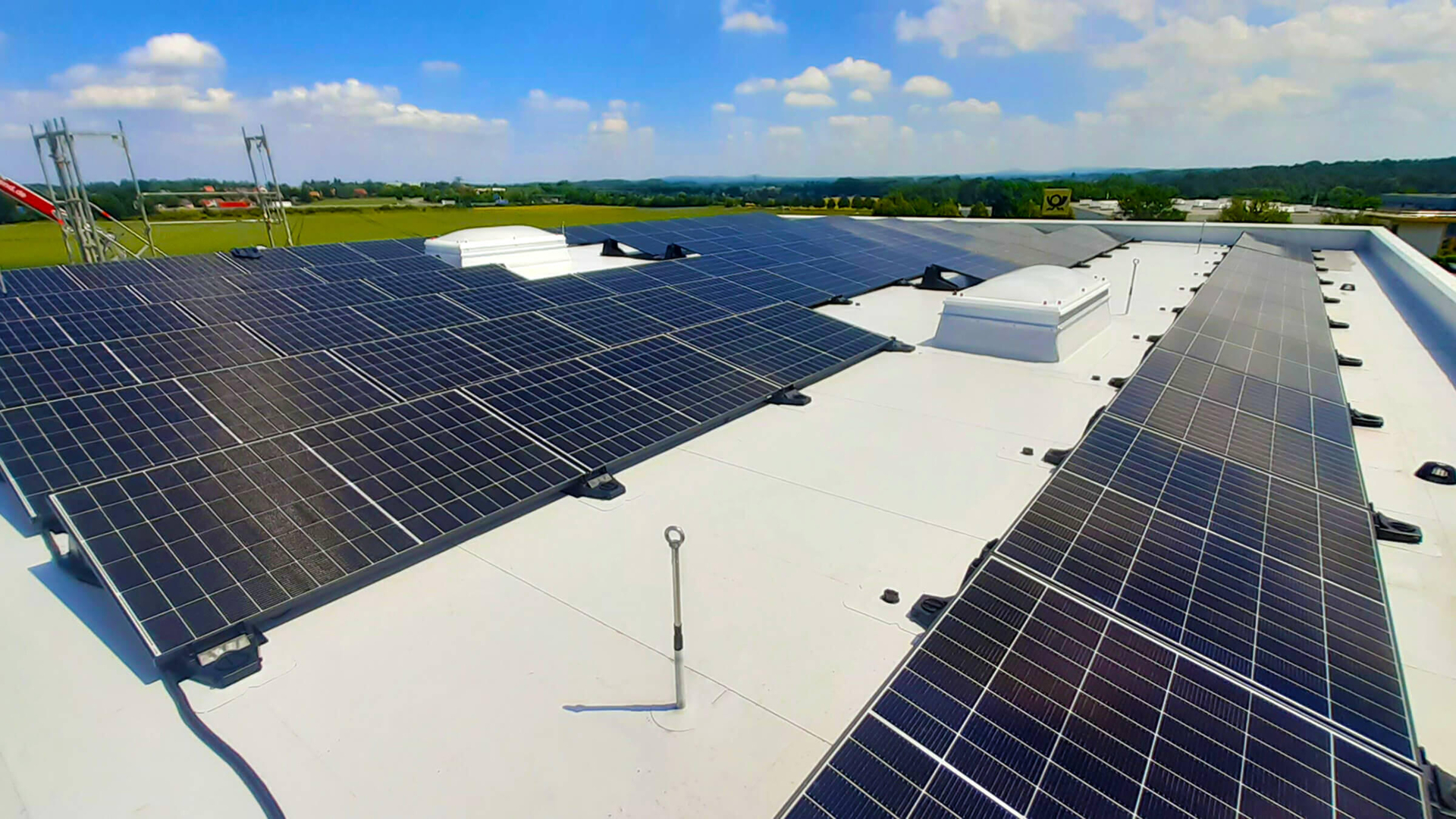 PV-Anlage auf Industriehalle